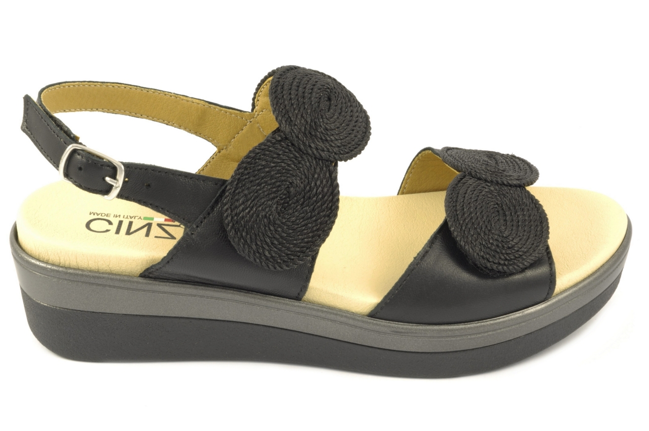 Cinzia - Sandalia con tiras de velcro, admite plantilla ortopédica, zapato de mujer combinado en tejido y piel color negro