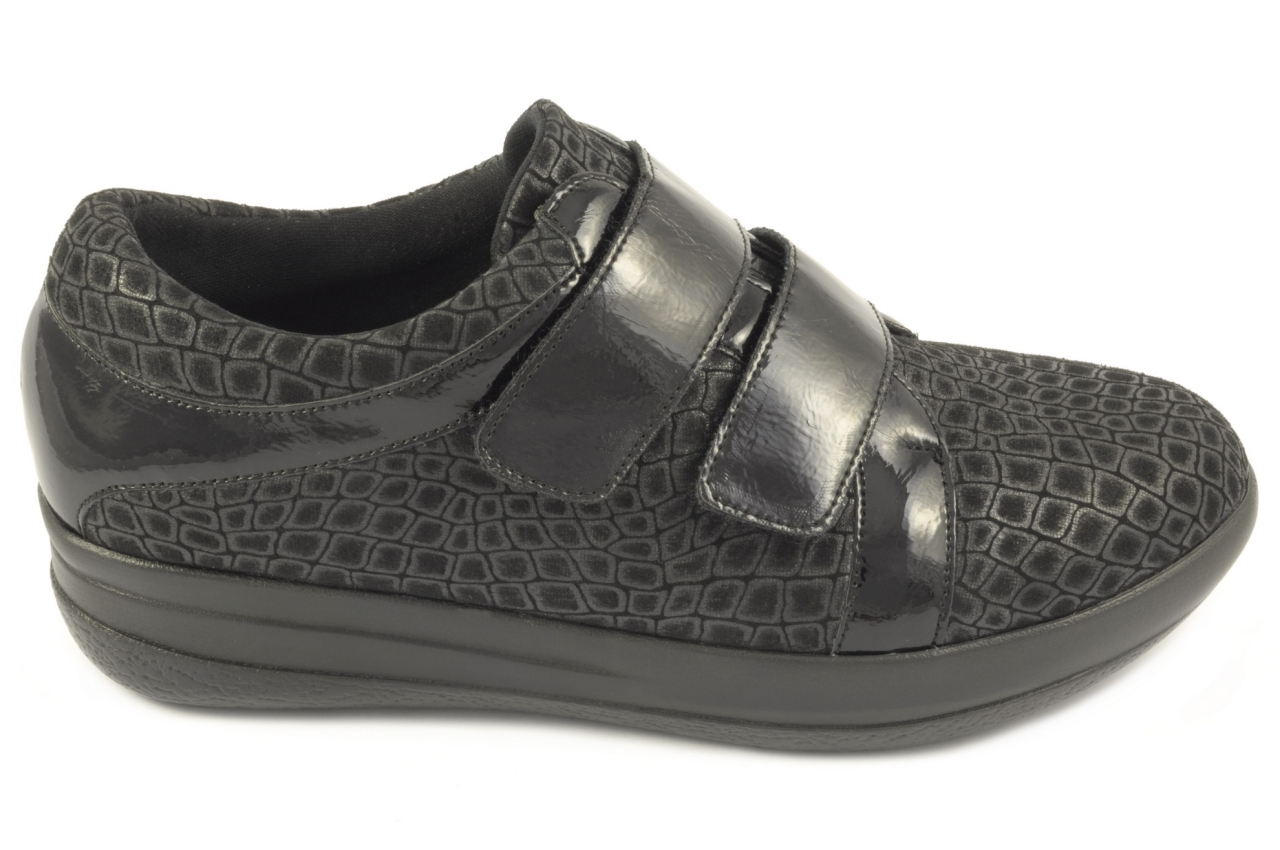Doctor Cutillas - Zapato de horma ancha con dos velcros, admite plantilla ortopédica, calzado de mujer en color negro