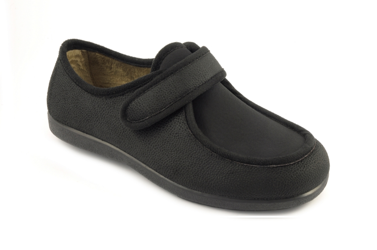 Garzón - Zapatilla de calle y para casa, pala de licra, tejido abrigado y piso antideslizante, calzado de hombre en color negro